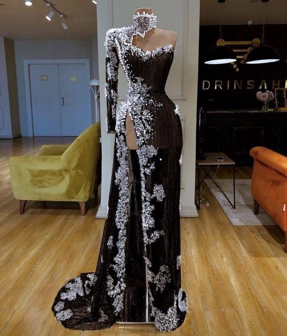 Black Evening Dress, Modest Evening Dress, Luxury Evening Dress, 2022 Formal Dress, Lace Applique Evening Dress, Robe De Soiree, Crystals Evening