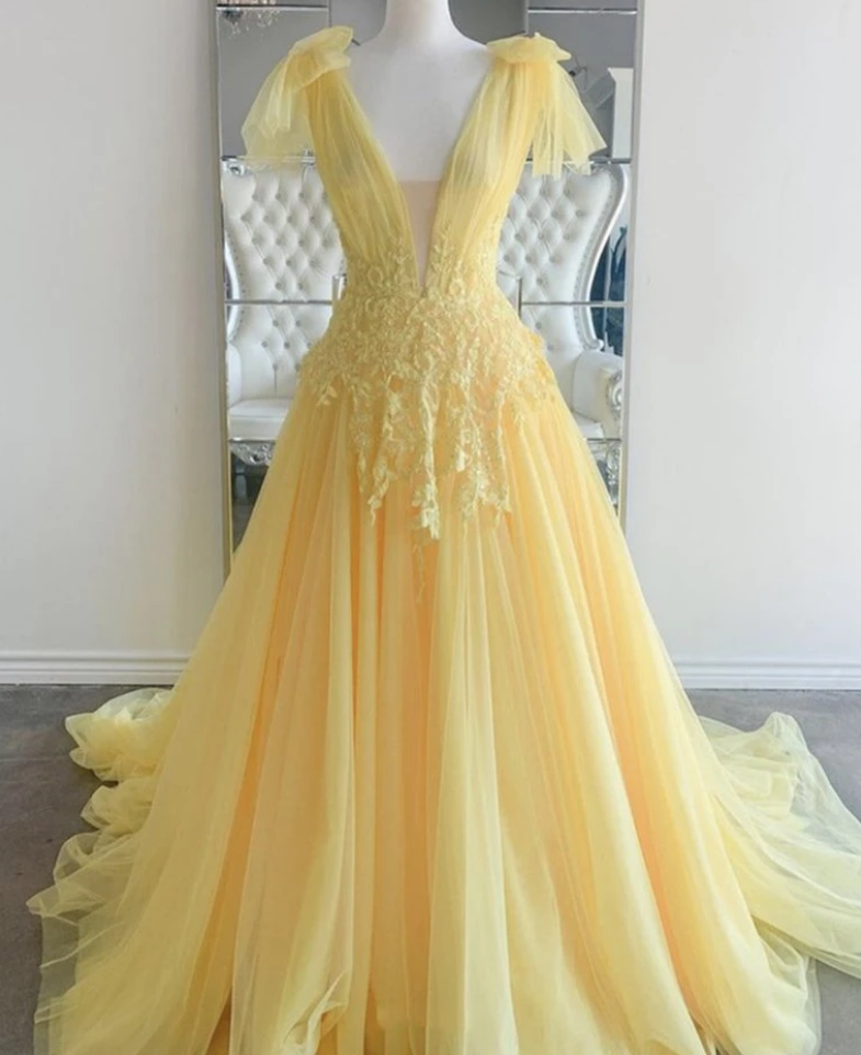 Robe De Bal, Yellow Prom Dress, Lace Applique Prom Dress, V Neck Prom Dresses, Tulle Prom Dresses, Elegant Prom Dresses, Vestidos De Fiesta Para