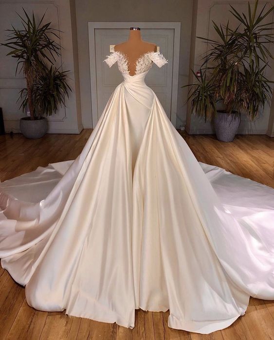Robe De Mariage, Elegant Wedding Dresses, White Bridal Dresses, Satin Dress, Vestidos De Novia, Lace Wedding Dresses, Wedding Gown, Boho Wedding