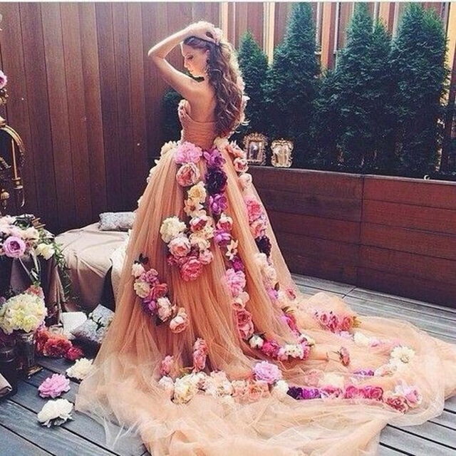 dress of flowers